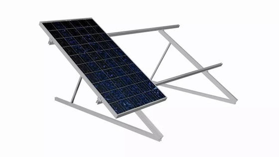 Aplicação de uma pinça central ajustável de energia solar para o sistema de telhado de terra firme de suportes planos