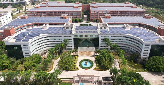 Estrutura de estante para estantes de painéis fotovoltaicos de estrutura de alumínio certificada ISO9001/CE para longo prazo