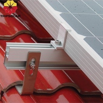 Sistema de montagem de painéis solares para estruturas fotovoltaicas