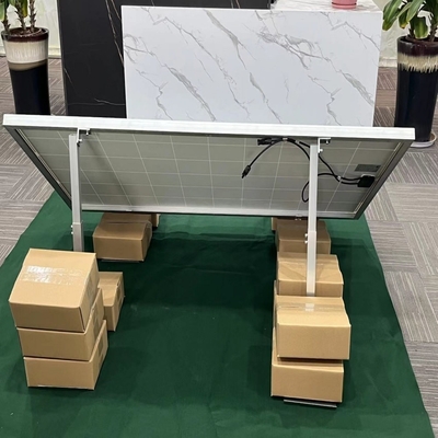 Placas de lastro para sistemas fotovoltaicos solares montados no solo em superfícies naturais ou pretas