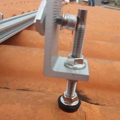 Parafusos de colchão solar L pés Carga de neve 1.4KN/m2 25YRS Vida útil parafusos de colchão de telhado de estanho solar