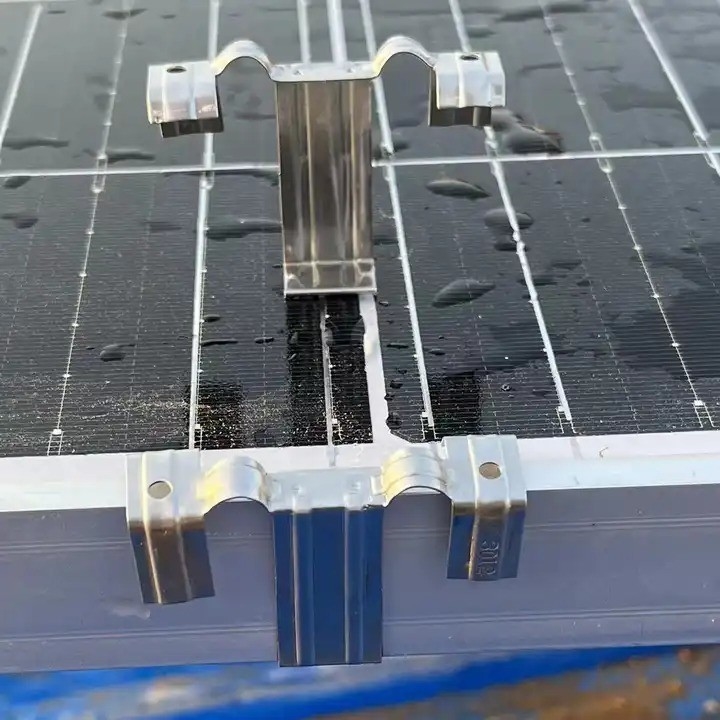Carga de neve 1,5KN/m2 Carga de vento 60M/s Kit de energia solar personalizável para drenagem de água